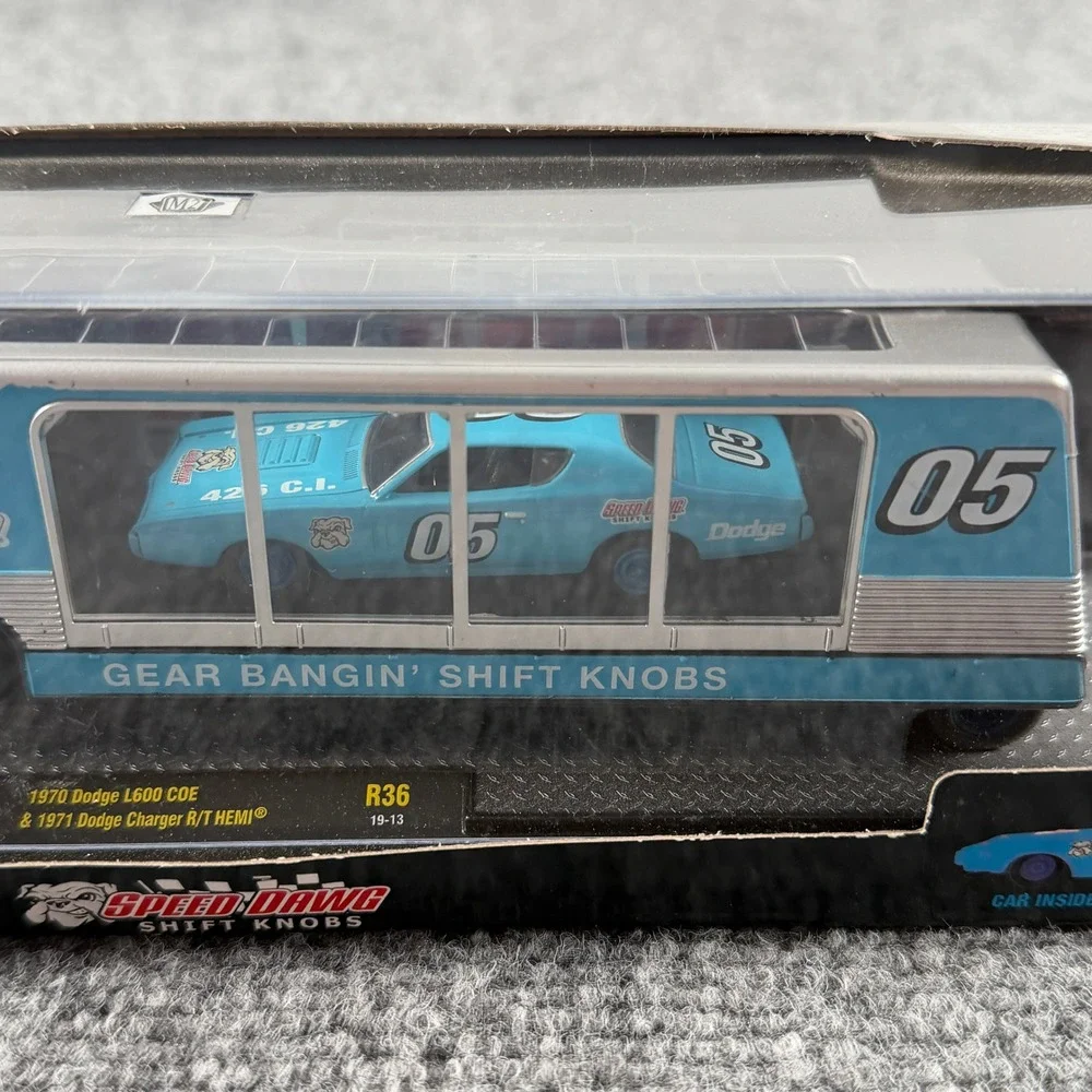 M2 Machines Auto-Hauler 1:64 Blue Dodge L600 Charger R36 Speed Dawg HEMI